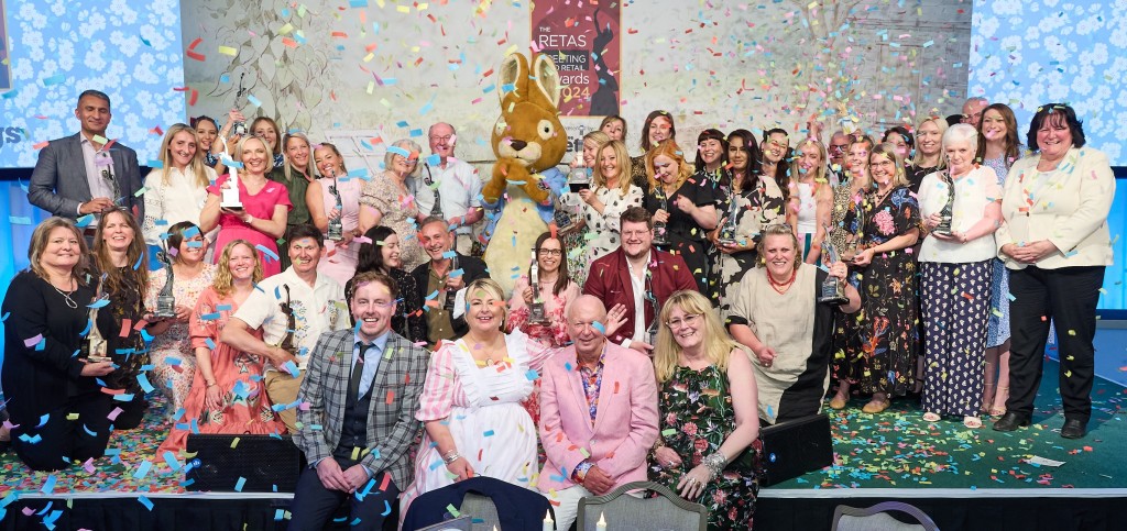 Above: The winners celebrate joined by (front left-right) host Andrew Ryan and PG’s Jakki Brown, Warren Lomax and Tracey Bearton